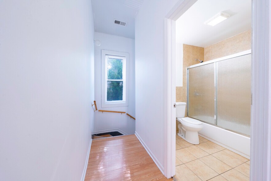 Building Photo - 3101 W 38th St