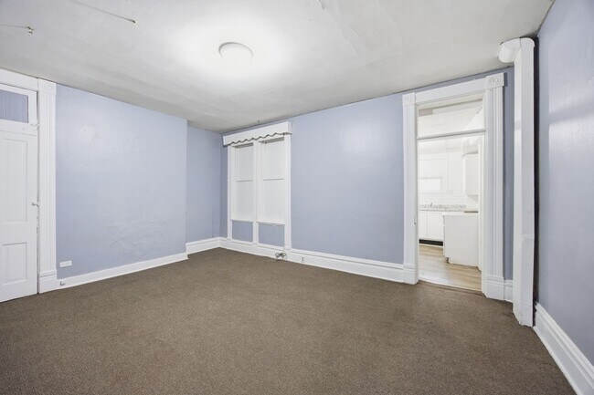 Building Photo - 616 Lillian St