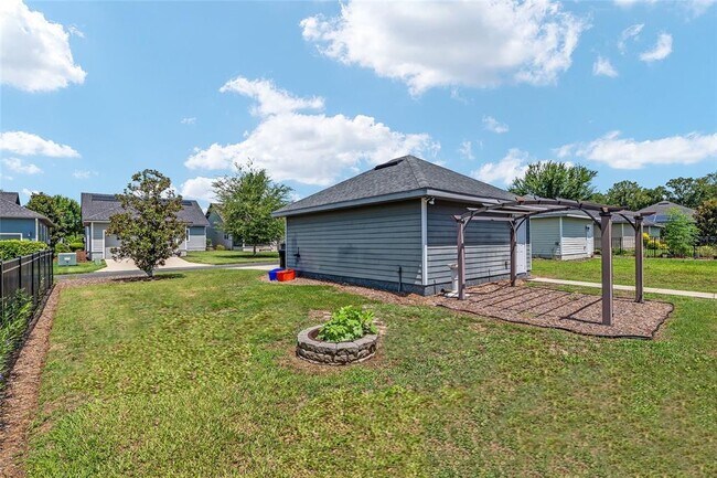 Building Photo - 2556 SW 118th Terrace