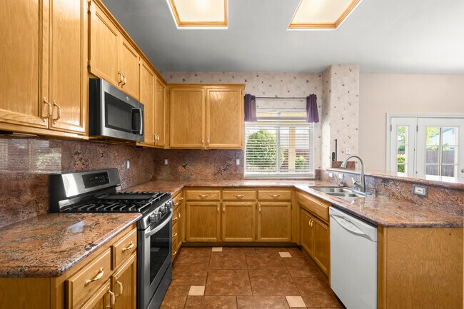 Building Photo - 9815 Metherly Hill Rd