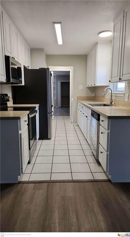 Building Photo - 1310 Goodhue Dr