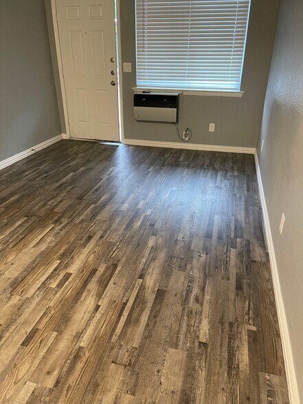 Building Photo - The Texan