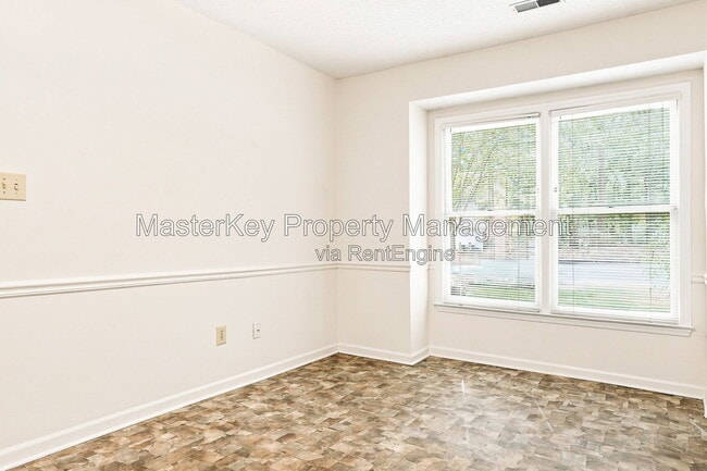Building Photo - 1507 Laureldale Dr