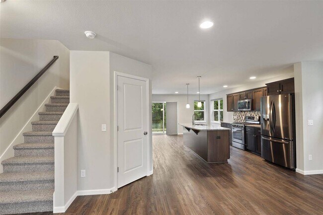 Building Photo - 5834 Lien Rd