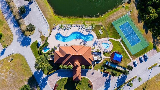 Building Photo - 1736 Pacific Rd