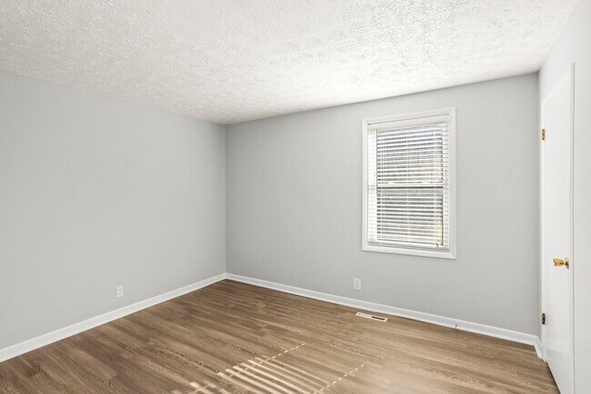 Building Photo - 3307 Falls Creek Dr