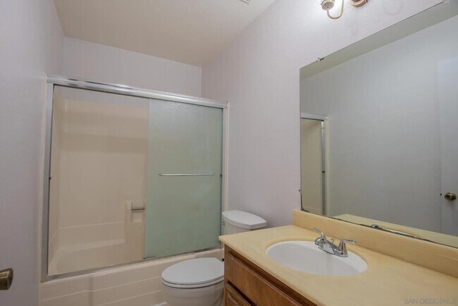 Building Photo - 5046 Collwood Way
