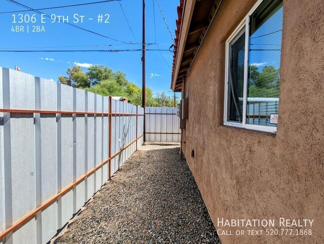 Building Photo - June Pre-lease!! Rincon Heights, Spacious ...