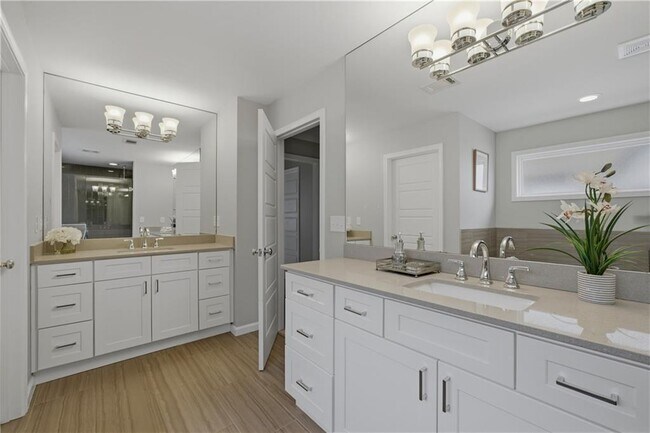 Building Photo - 2681 Oak Leaf Pl