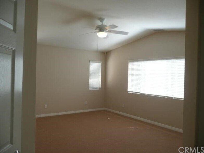 Building Photo - 18 Copperstone Ln