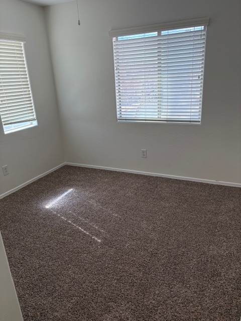 Building Photo - 4698 E Laurel Ave