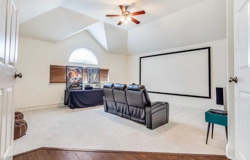 Building Photo - 2446 Chesterfield Rd