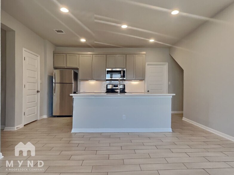 Building Photo - 1133 Kerrwood Wy