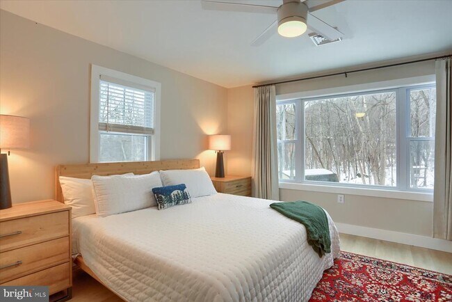 Building Photo - 1365 Roundtop Rd