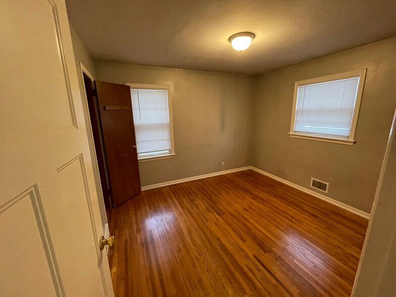 Main Floor Bedroom 3 - 7109 14th Ave S