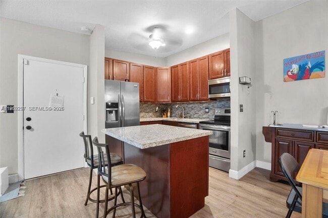 Building Photo - 9606 W McNab Rd