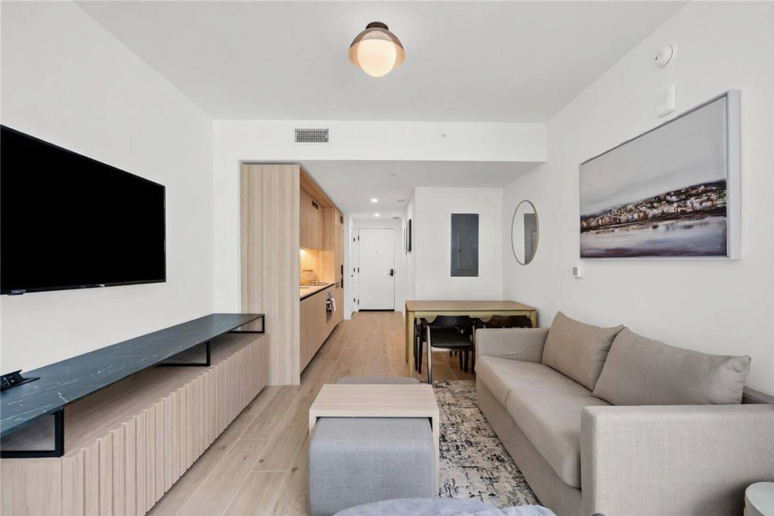 Building Photo - 225 N Miami Ave