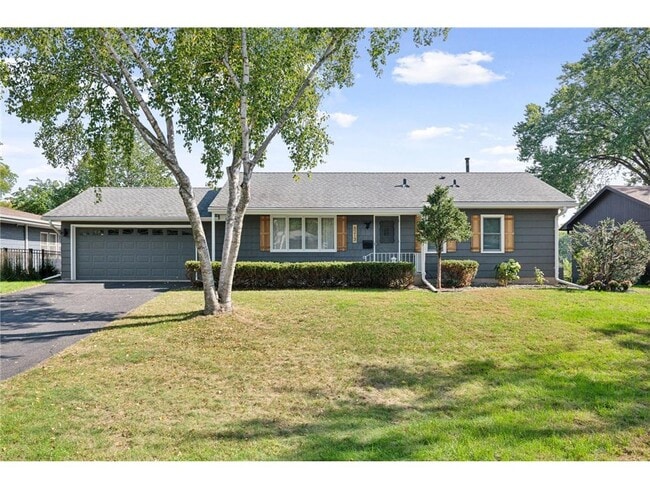 Primary Photo - 8213 Quinn Rd
