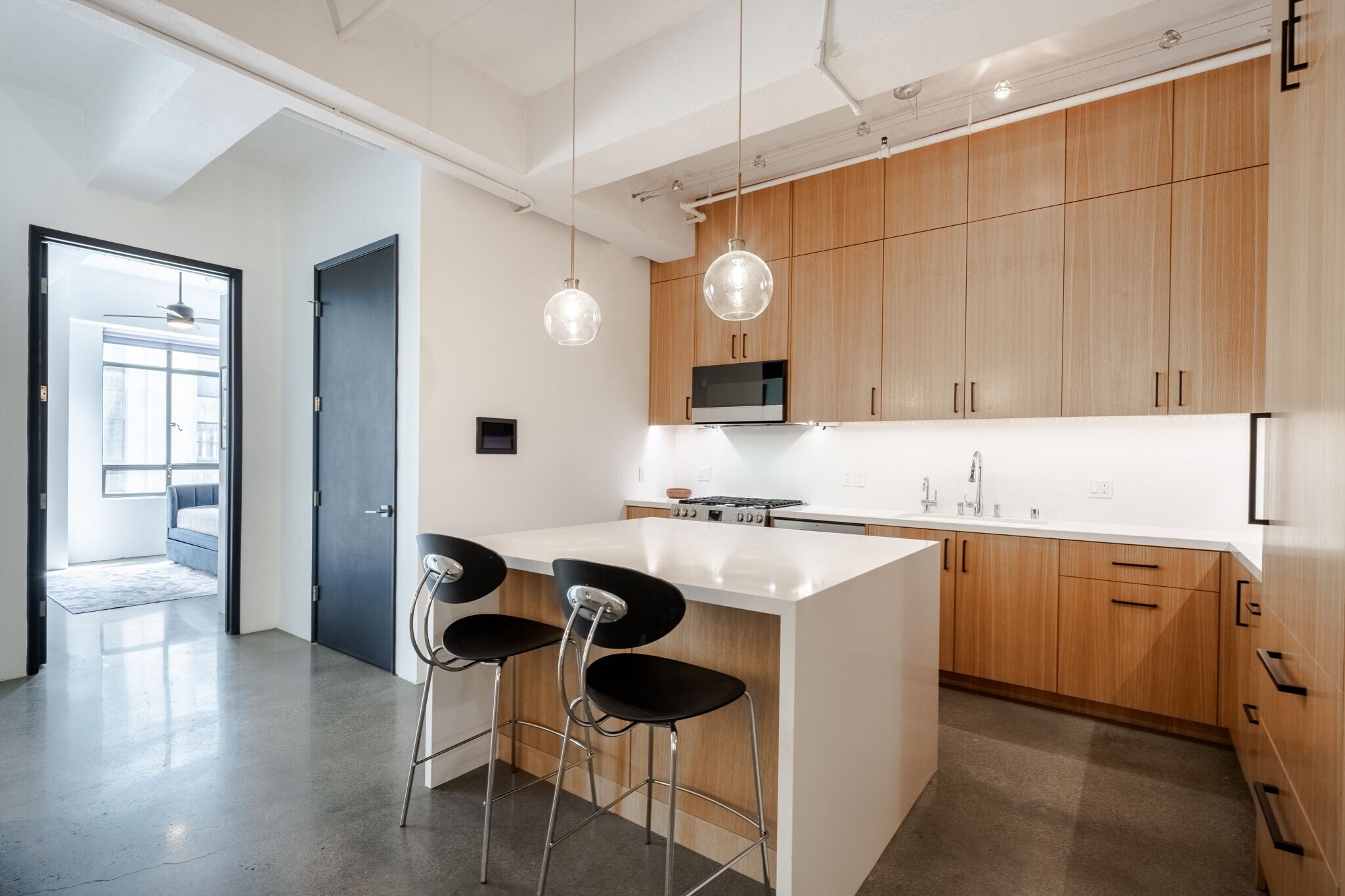 Building Photo - 849 S Broadway