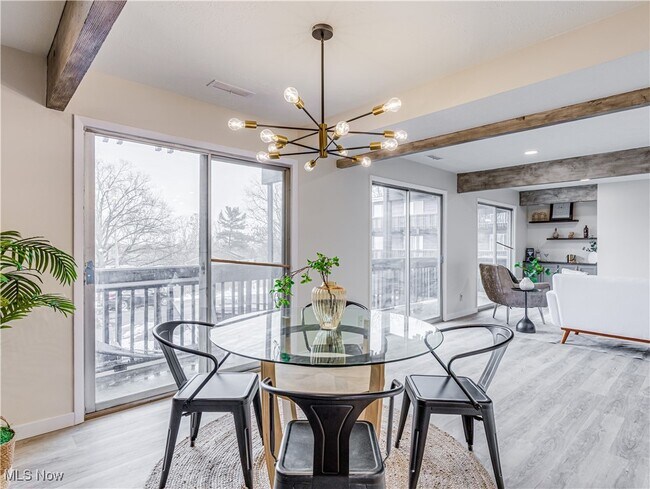 Building Photo - 2550 Chamberlain Rd