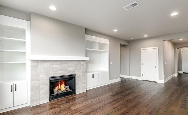 Building Photo - Bethany Stunner - 5 Bedrooms with Main-Level Bed & Bath, Modern Kitchen & Private Fenced Yard