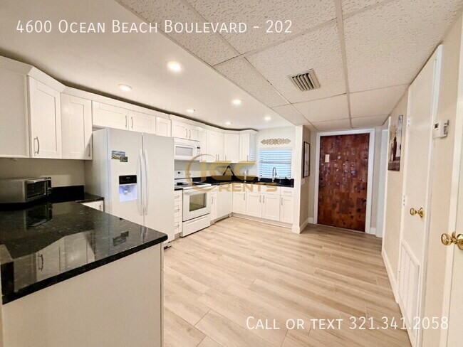 Building Photo - 4600 Ocean Beach Blvd