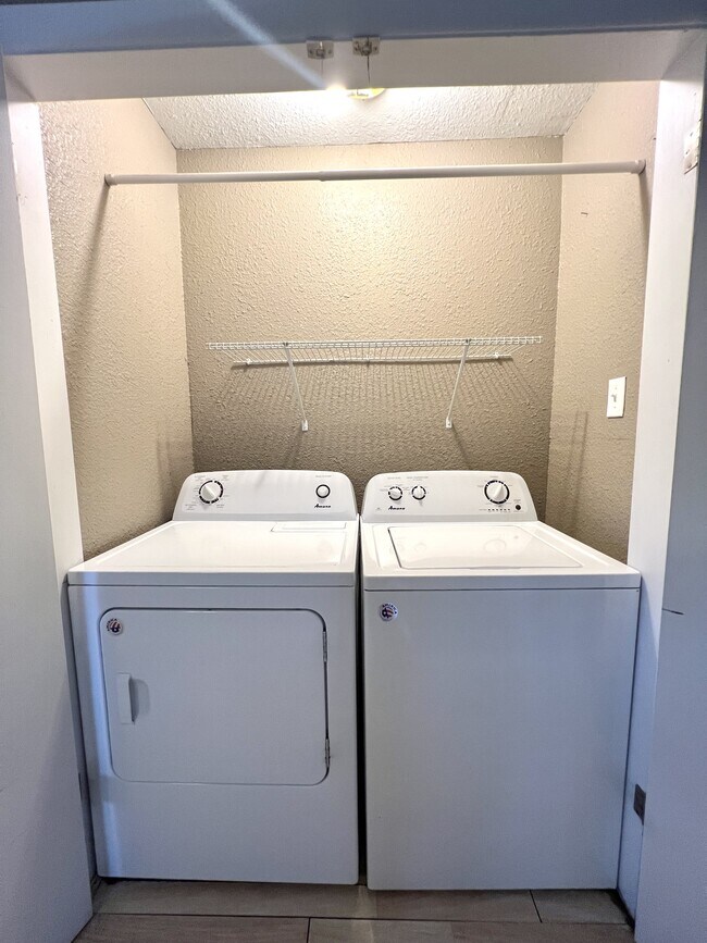 Building Photo - 3212 47th St