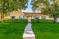 Building Photo - 3929 Commonwealth Dr