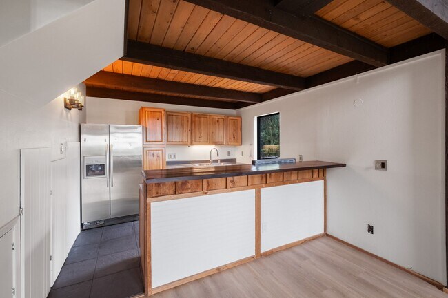 Building Photo - 1000-2221-2225-2229 Timothy Drive
