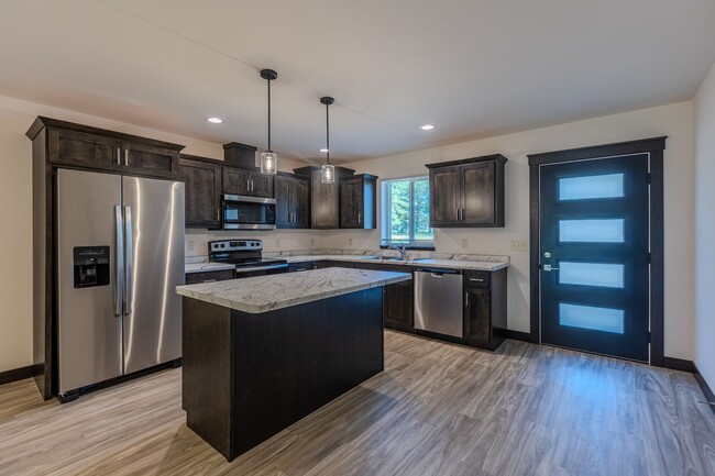 Primary Photo - 1157 St Andrews Dr