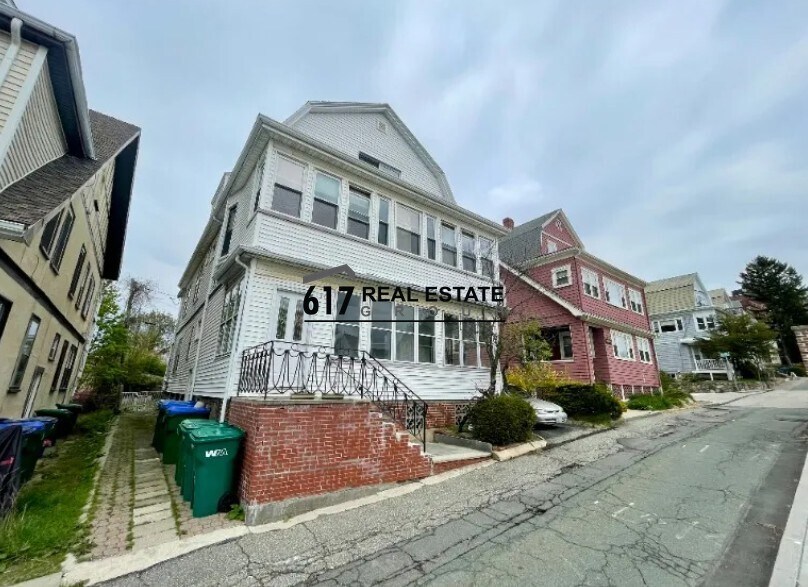 Building Photo - 449 Broadway