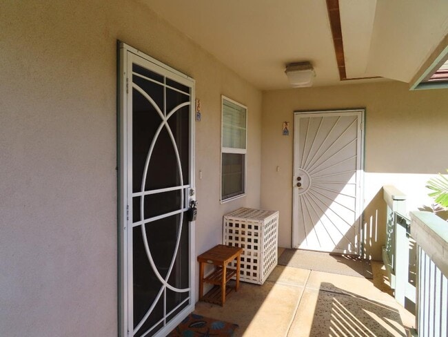 Building Photo - 50 Halili Ln