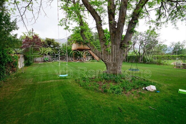 Building Photo - 949 S 2300 E