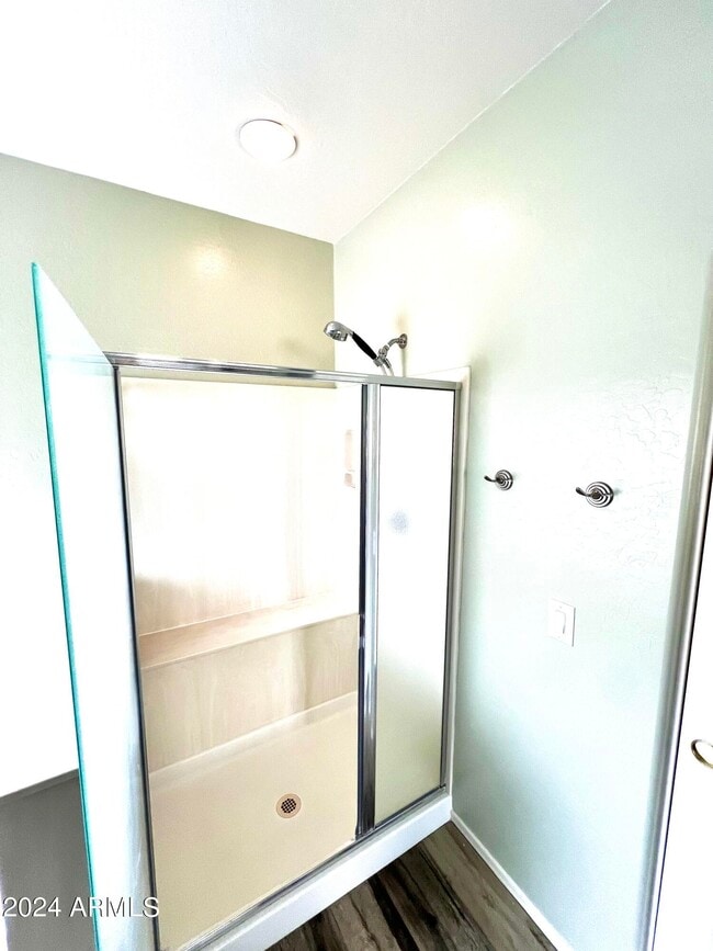 Building Photo - 3464 E Thornton Ave