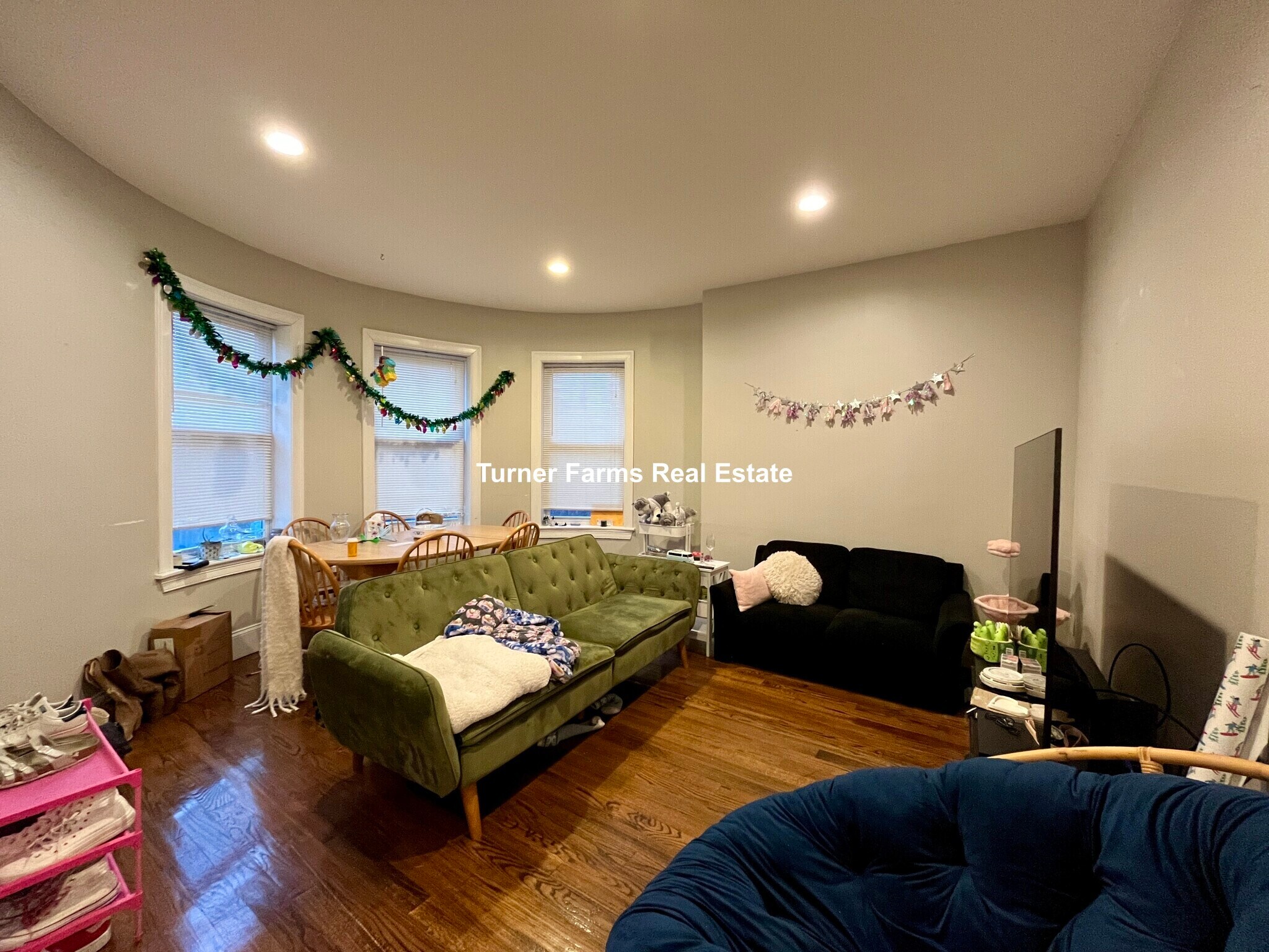 Building Photo - 92 Calumet St