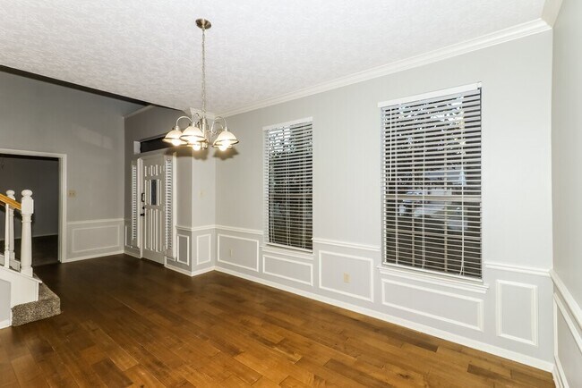 Building Photo - 5111 Natural Bridge Dr