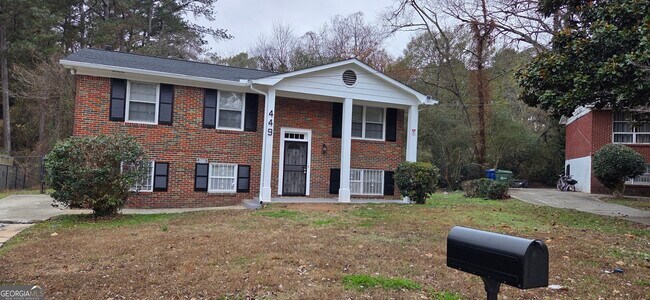 Building Photo - 449 Charter Oak Dr SW