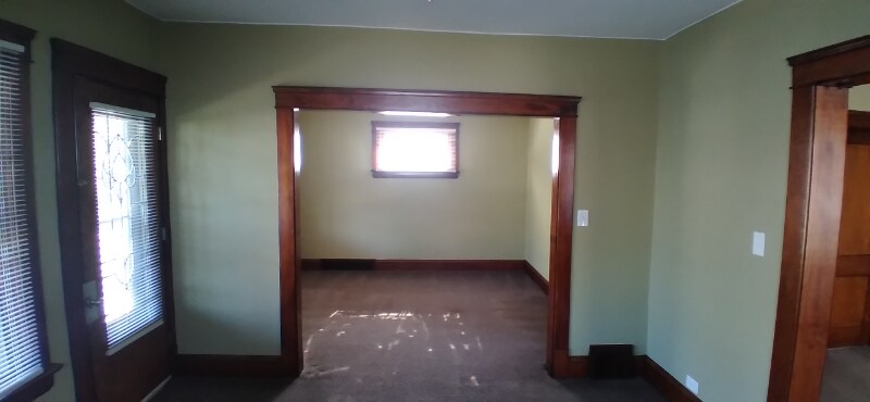 Building Photo - 7130 Clement Ave