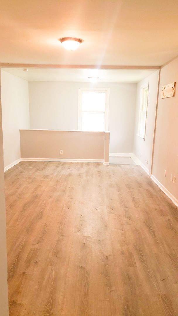 Building Photo - New Renovation!!!2 bedroom bungalow, deck, huge yard, Hancock schools