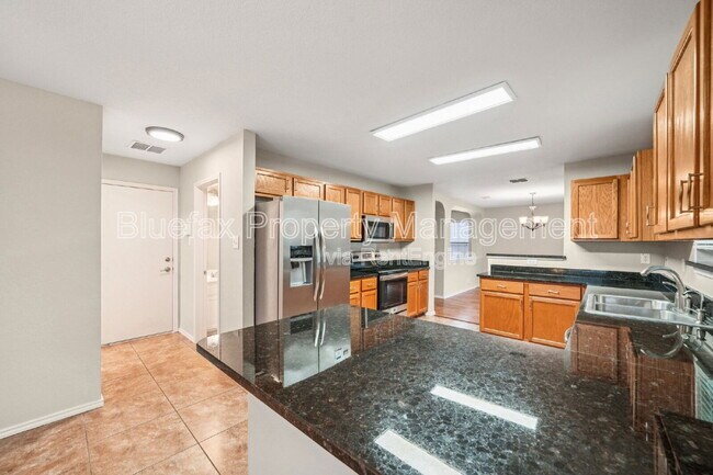 Building Photo - 422 Granite Bay