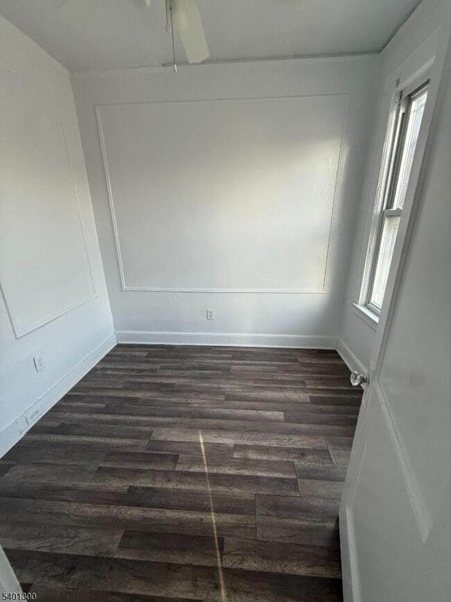 Building Photo - 85 Sunnyside Terrace