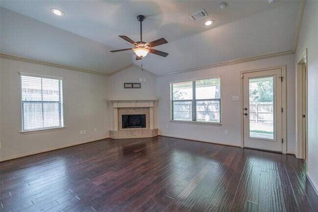 Building Photo - 12130 Brightwood Dr