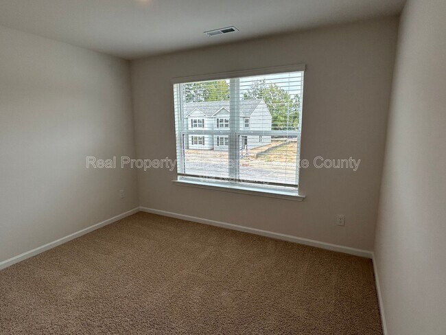 Building Photo - 8515 Beckett Chase Wy