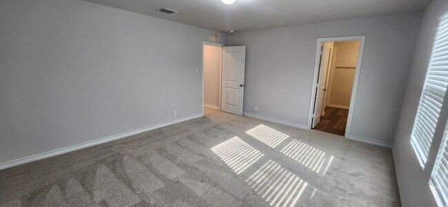 Building Photo - CYPRESS TRAILS OFF PRUE RD - 4-bedroom rental home!