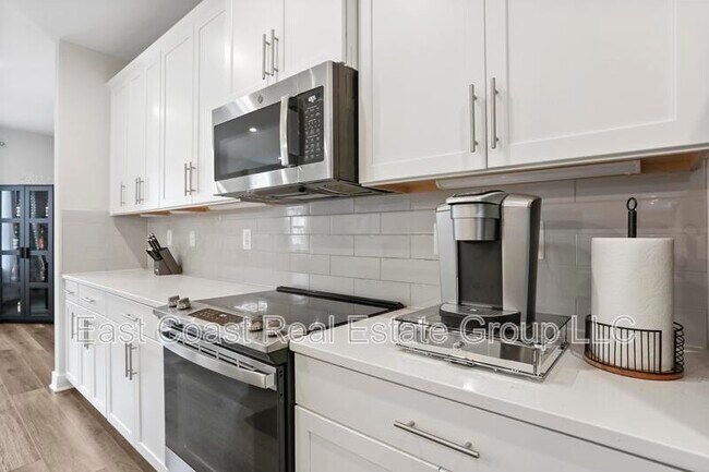 Building Photo - 1716 Atlas Dr