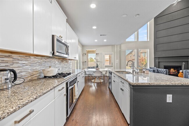 Building Photo - 9710 Messina Crest Ct