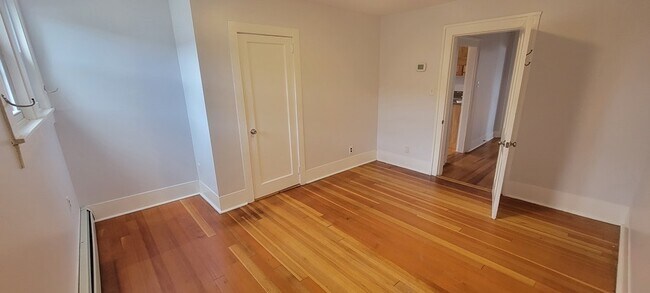 Building Photo - 3575 State Route 55, Unit APT B RT Side St...