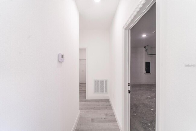 Building Photo - 9521 N Old Mill Way