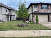 Building Photo - 1819 Ryon Falls Dr