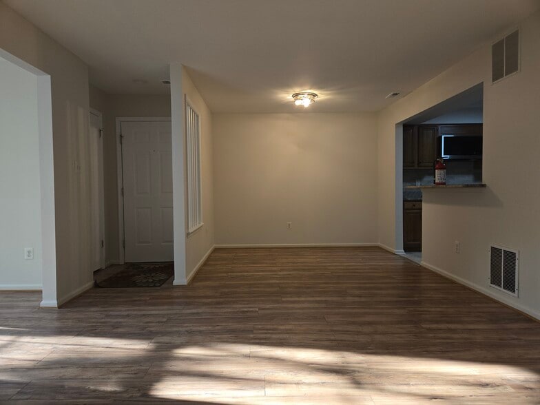 Inside Entry/Dining - 6 Canterbury Ct